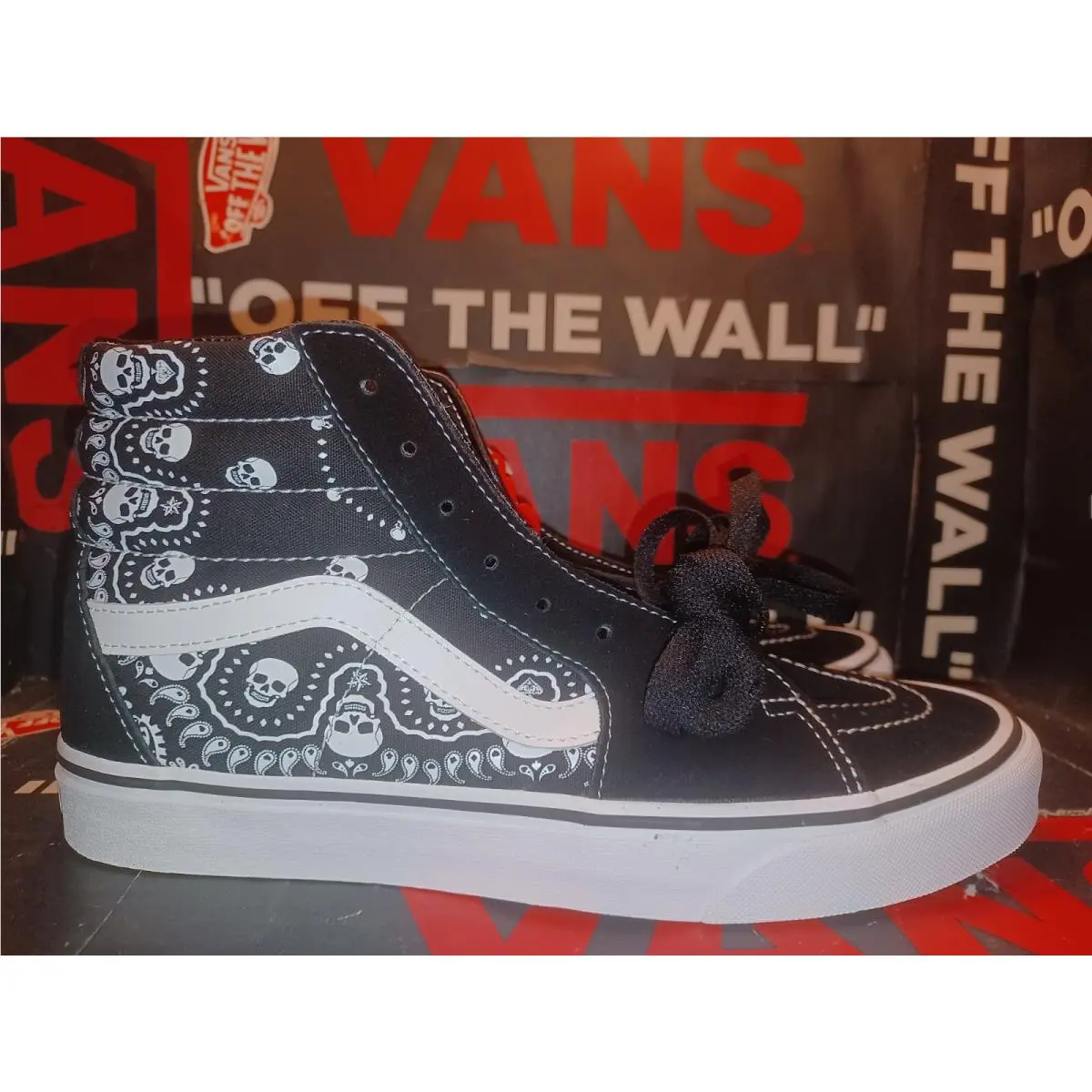 Vans Sk8-Hi Men`s 3.5/Women`s 5 Bandana Black/true White ------ VN0A32QGD9S