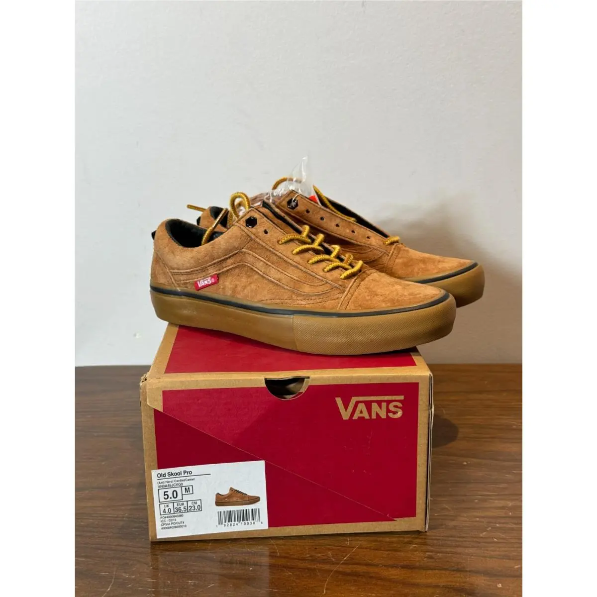 Vans shoes - Vans Anti Hero Cardiel Camel Old Skool - Beige 0