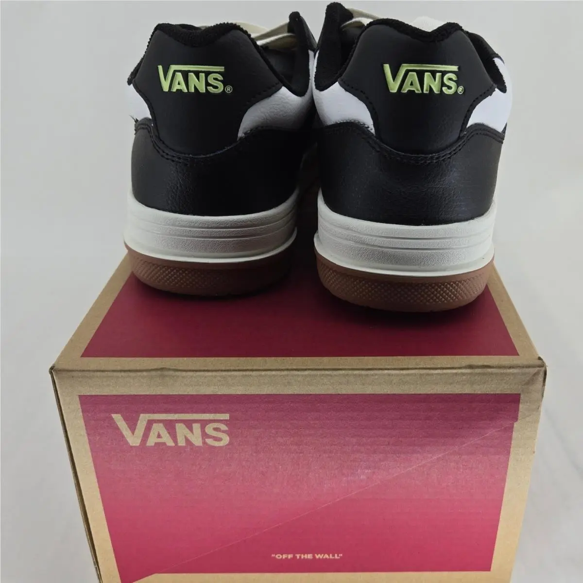 Vans shoes - VANS Upland - Upland - VN000D6FGBK - Black 3