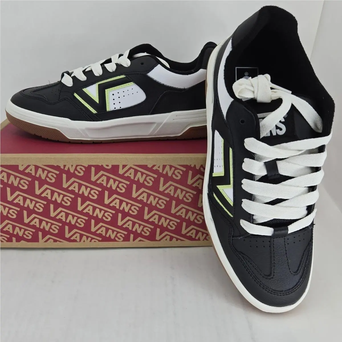 Vans shoes - VANS Upland - Upland - VN000D6FGBK - Black 7
