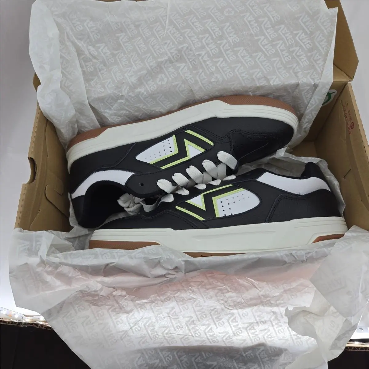 Vans shoes - VANS Upland - Upland - VN000D6FGBK - Black 4