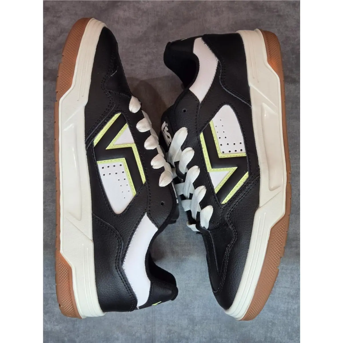 Vans shoes - VANS Upland - Upland - VN000D6FGBK - Black 0