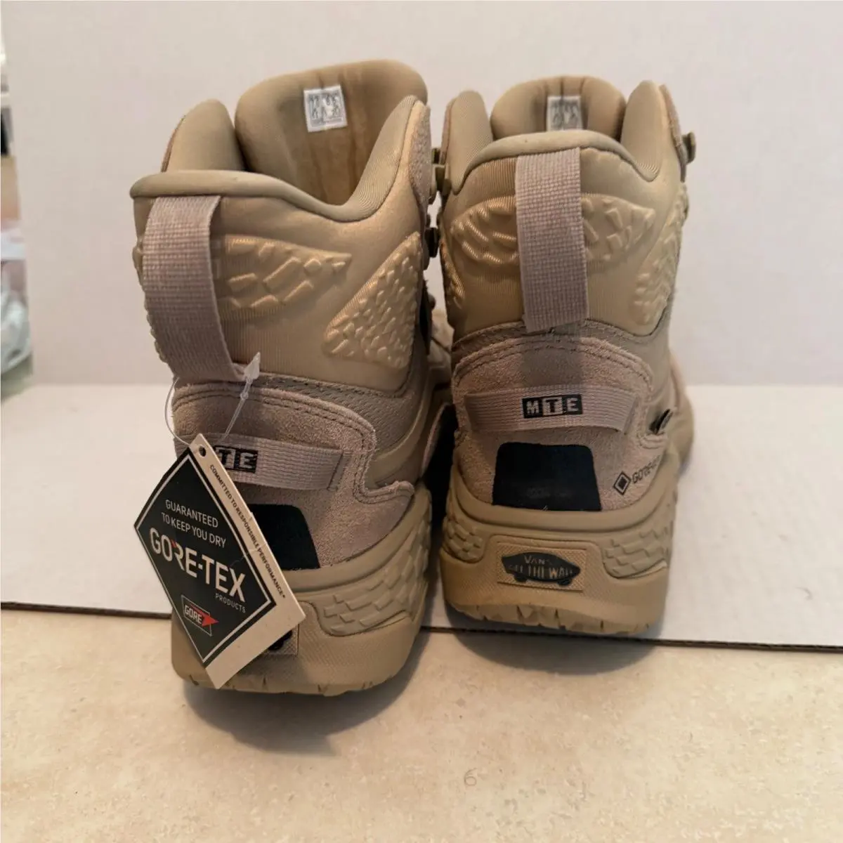 Vans shoes - Vans UltraRange EXO Hi GORE-TEX MTE-3 - Beige 3