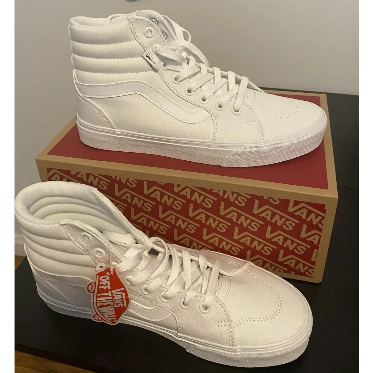 Vans Sk8-Hi True White Classic Tumble High Top Men’s Skate Sneakers