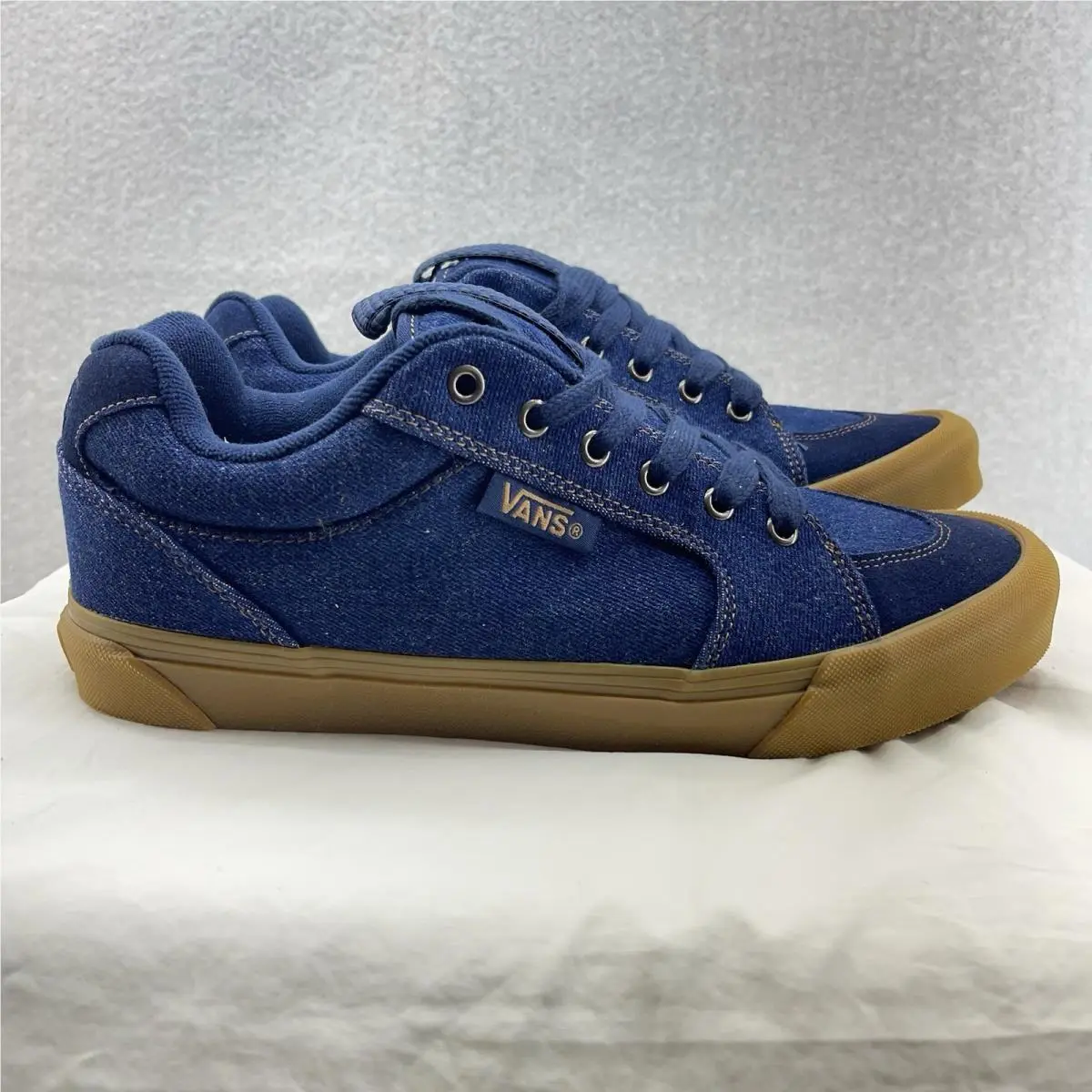 Vans Sneakers Mens 11.5 Blue Denim Suede Old School Skater Gum Sole Shoes Y2K