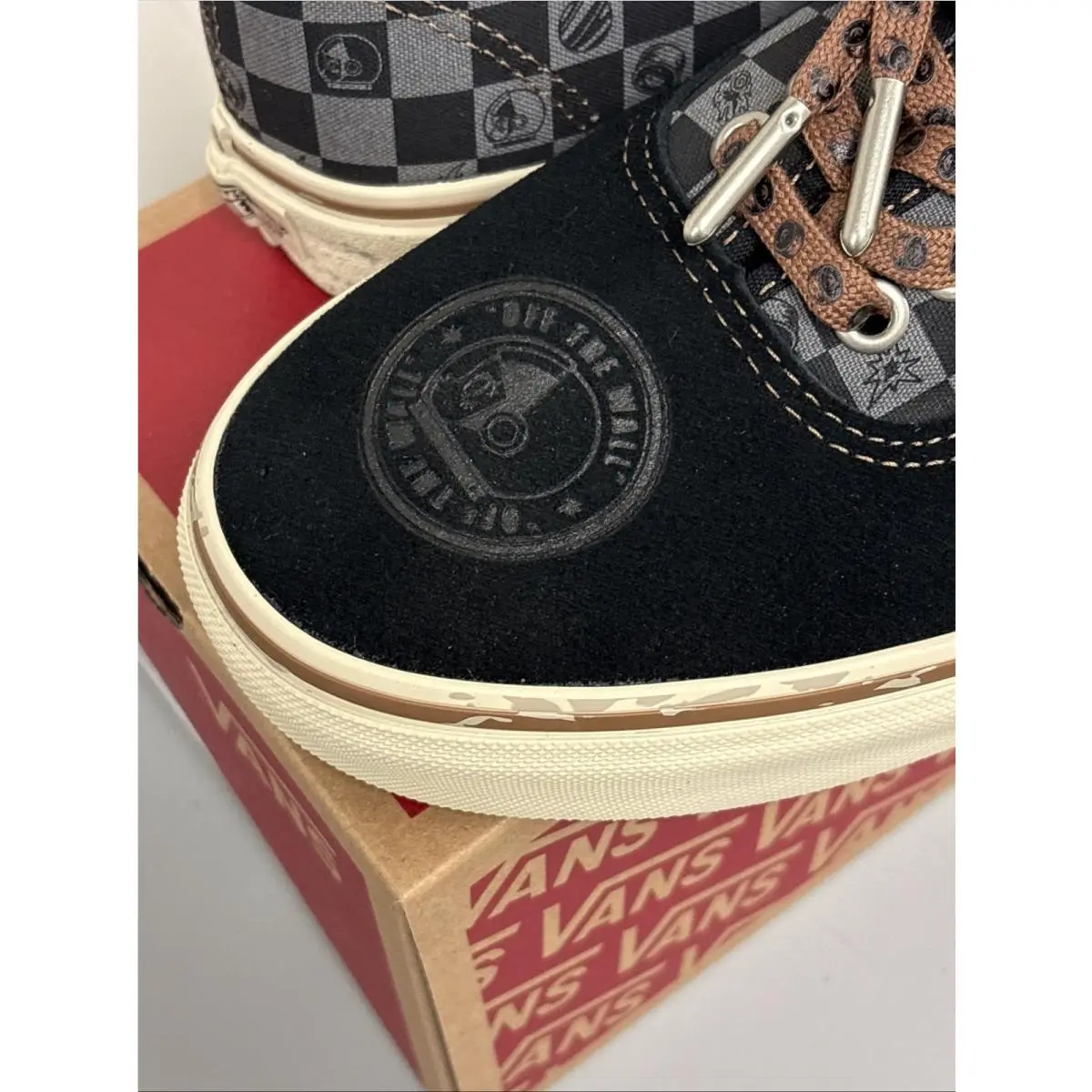 Vans shoes - VANS Authentic - Authentic - VN000EGAQ3Y - Brown 0
