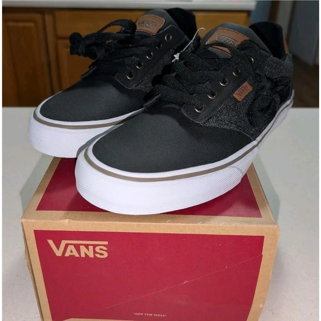 Vans Atwood Deluxe Mixed Black Dachshund Men`s Size 9.5
