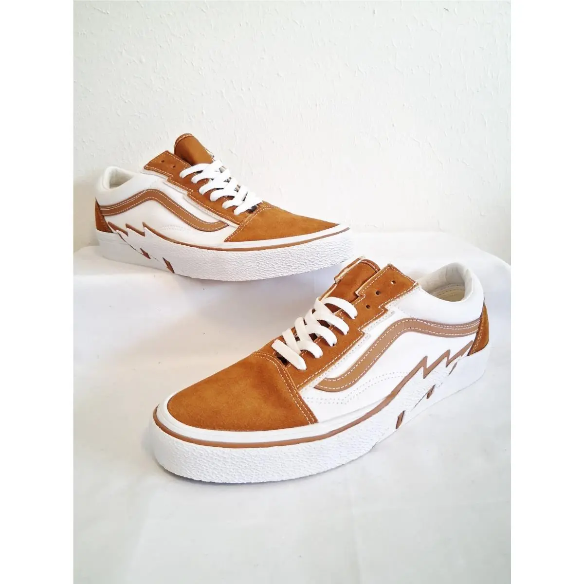 Vans Old Skool Bolt Cathay Spice Brown White Skate Mens Size 11