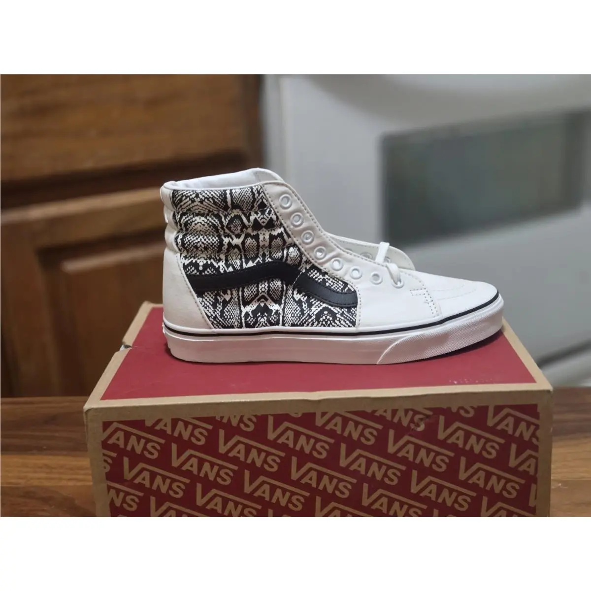 Vans shoes - VANS Sk8-Hi - VN0A4U3CWTQ - White 0