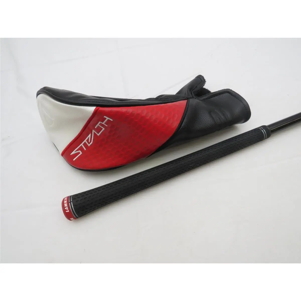 TaylorMade  - Stealth - Stealth - Black, Red, Teal 3
