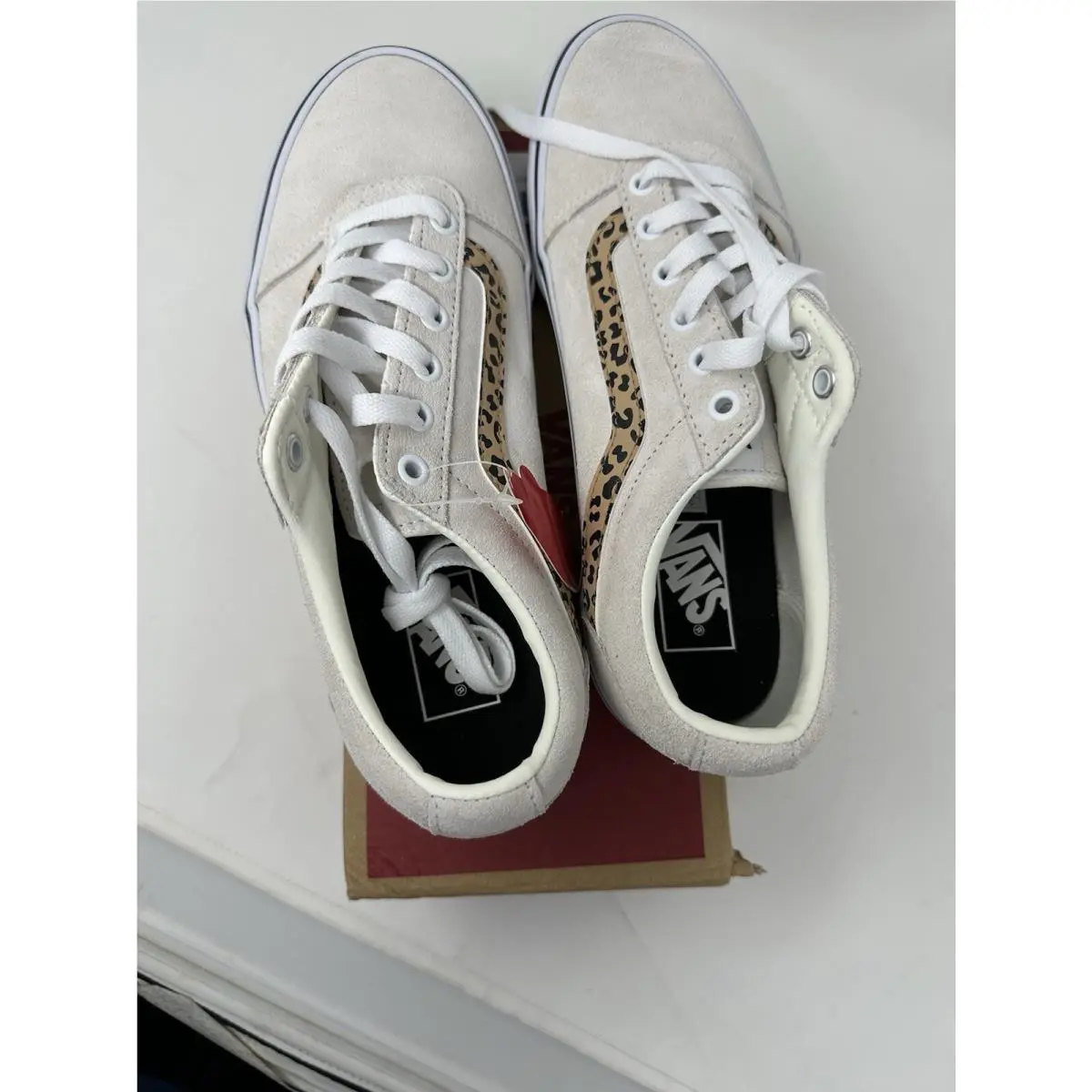 Vans Van`s Women`s Skate 10 Shoe White Suede Leopard School Walking Classic