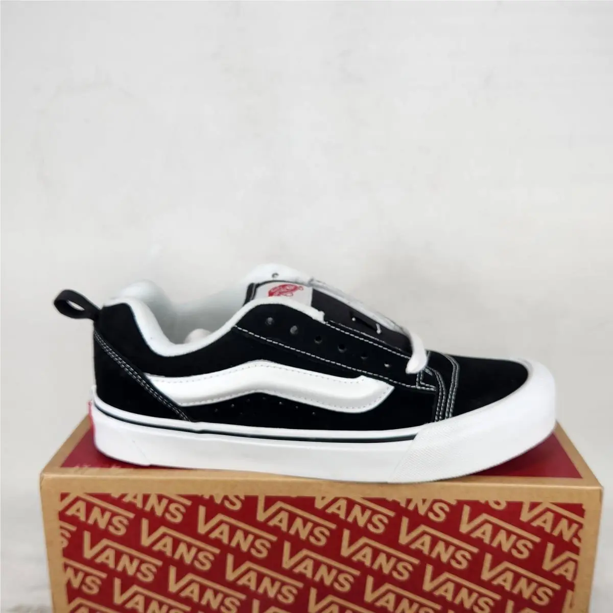 8 Men / 9.5 Wom - Vans Knu Skool - Black / True White