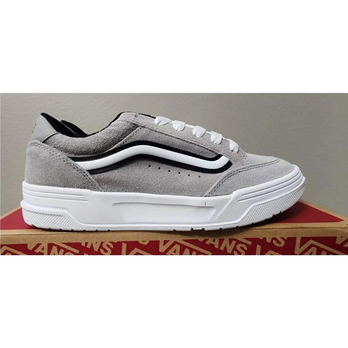 Vans Hylane Skate Shoe Pa Gray /black Size 5Y