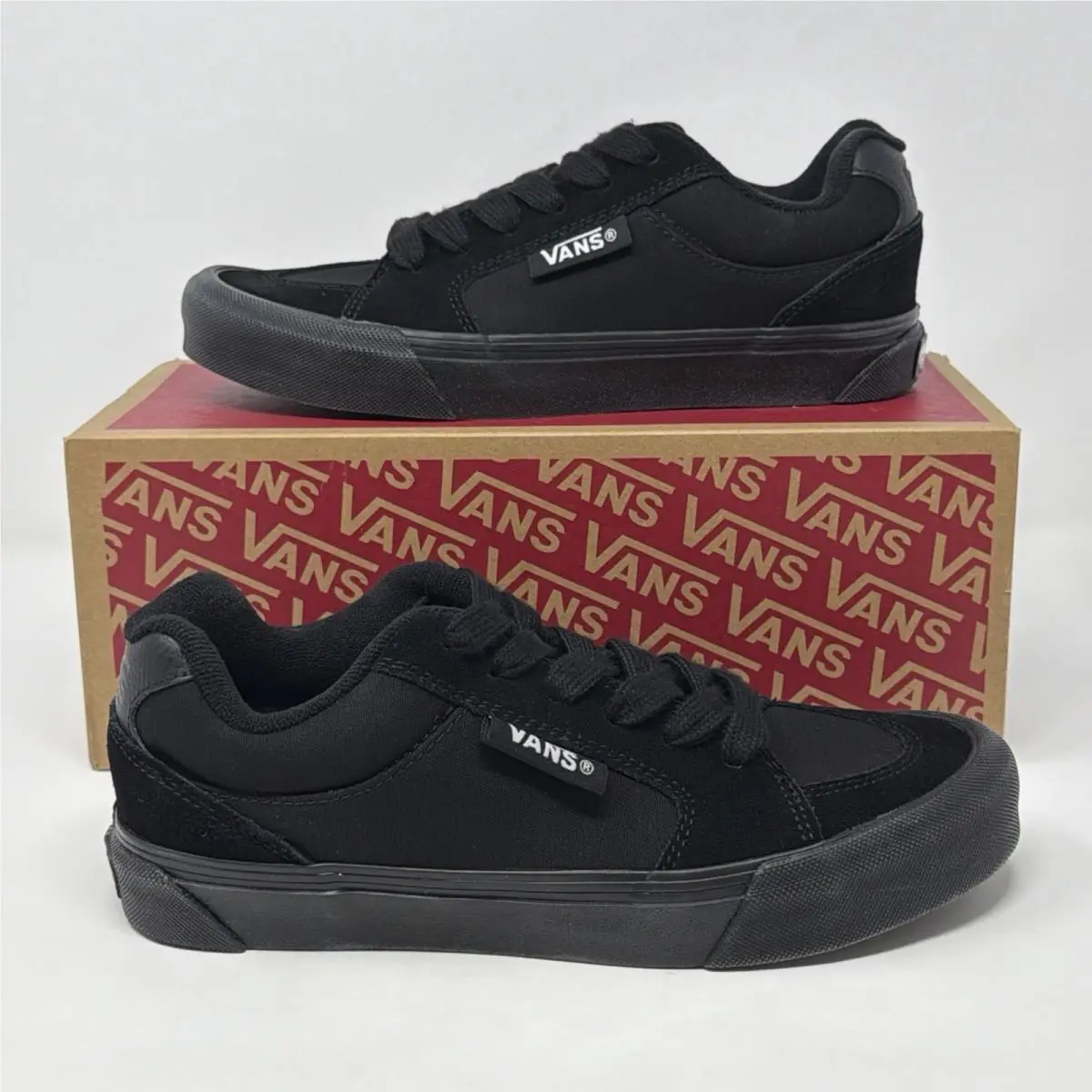 Vans Chukka Push Blackout Sneakers Womens 8 Mens 6.5 Suede Store Model