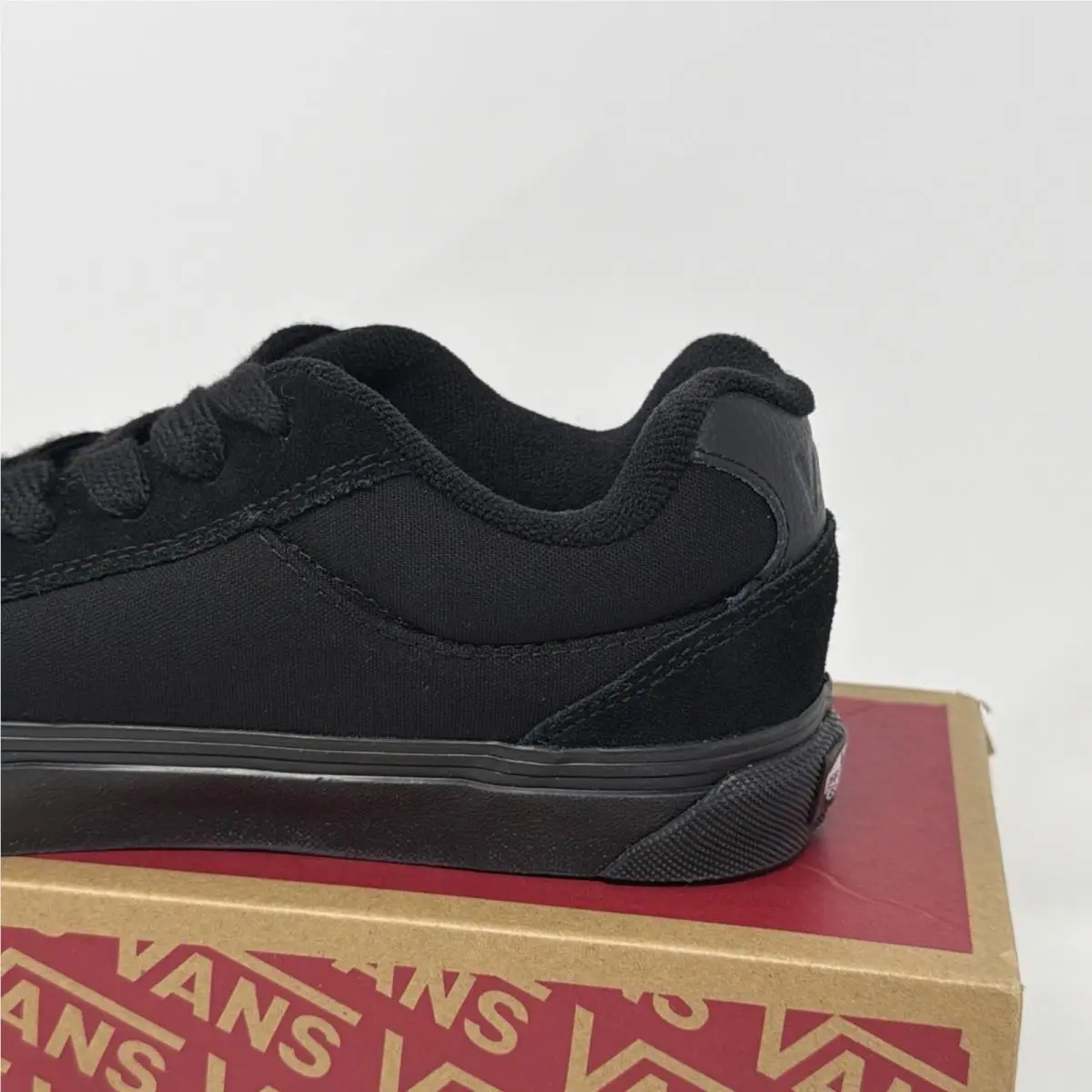 Vans shoes - Vans Chukka Push LS - Chukka Push - Black 11