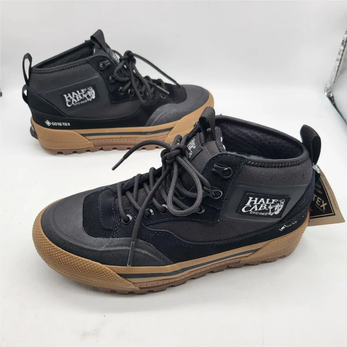 Vans shoes - Vans MTE Half Cab Gore-Tex - VN000CVMB9M1 - Black 2