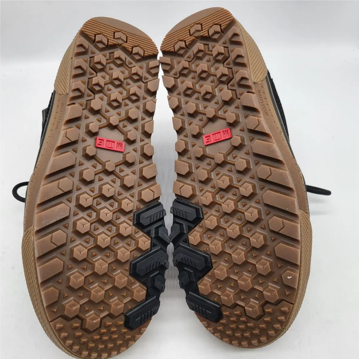 Vans shoes - Vans MTE Half Cab Gore-Tex - VN000CVMB9M1 - Black 5