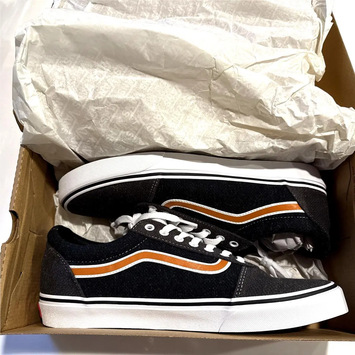Men`s Vans 2-Tone Dark Grey Brown Stripe Sneakers Sz 11 M MSRP:$89.95