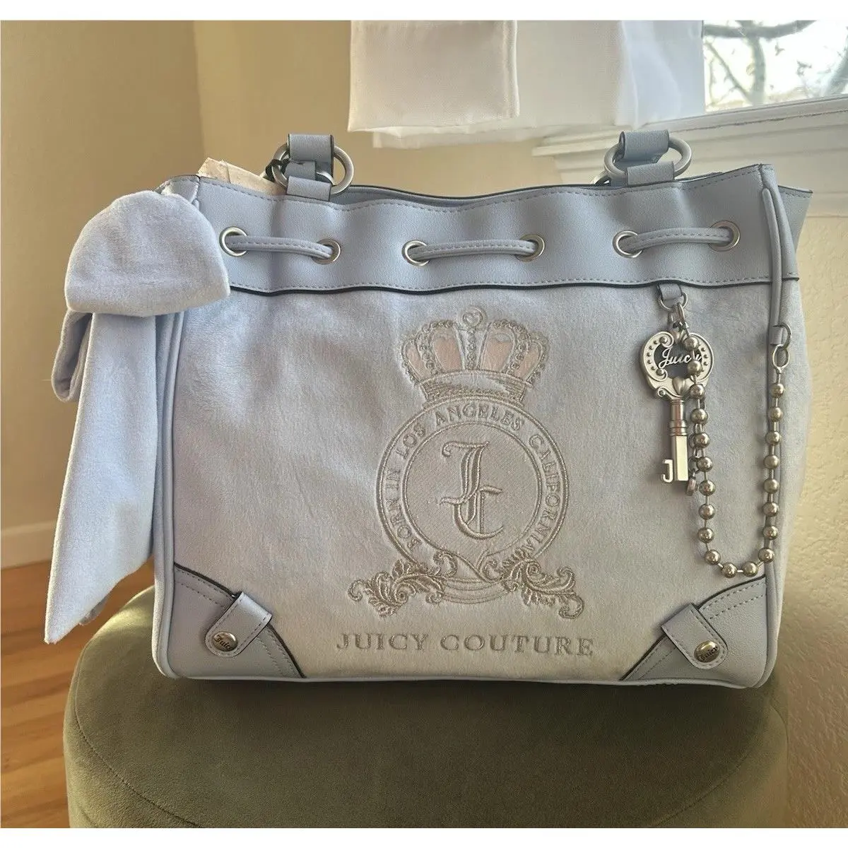 Daydreamer Blue Star Tote Bag Bow Key Charm by Juicy Couture