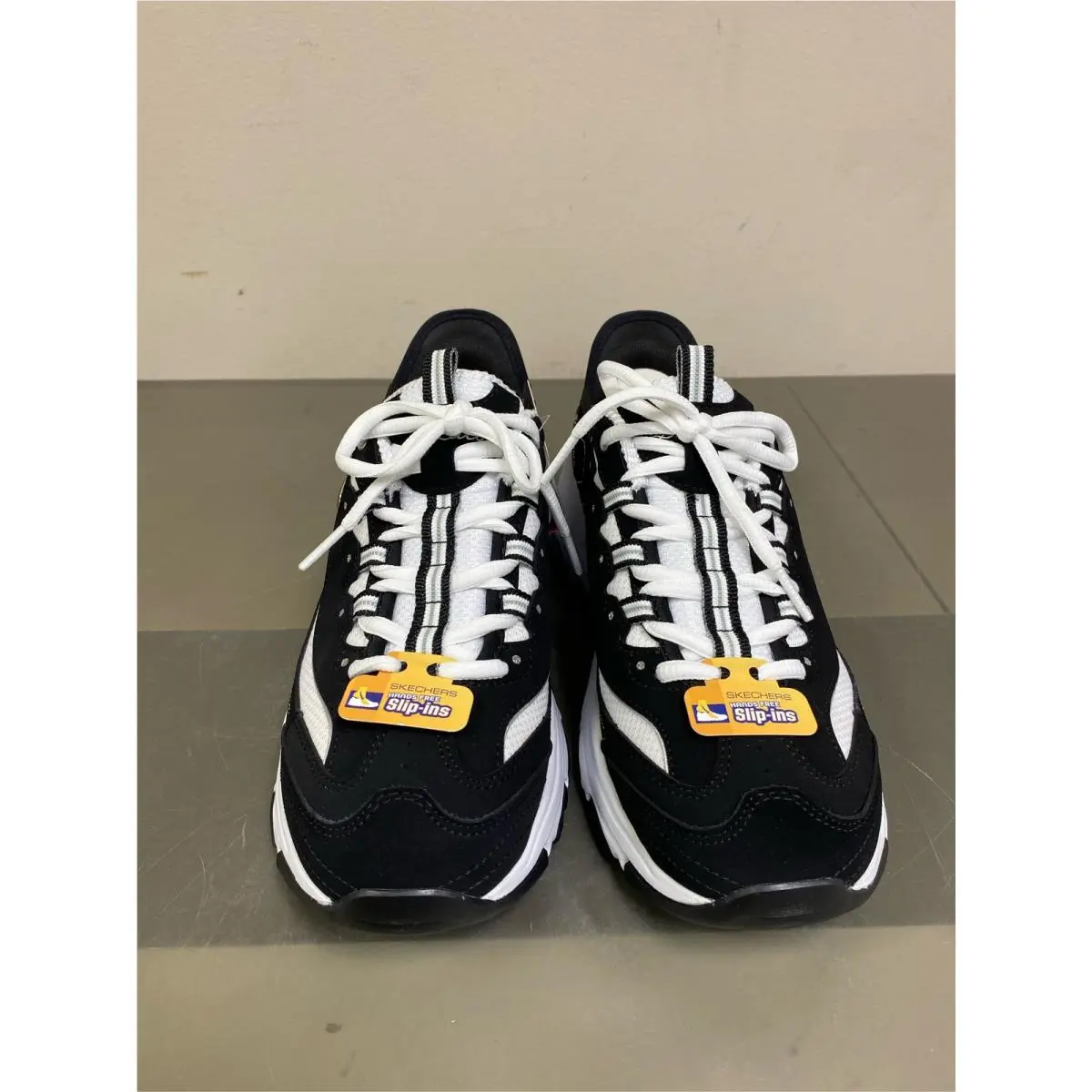 Skechers shoes - BLACK/WHITE (UPC: 196989389257) 0