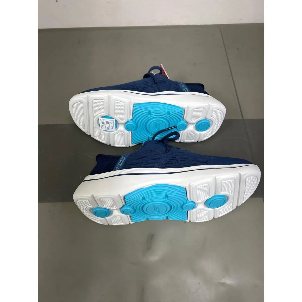 Skechers shoes - SKECHERS GO WALK Arch Fit-Grateful - 124401/MVE - Purple (UPC: 198739207798) 1