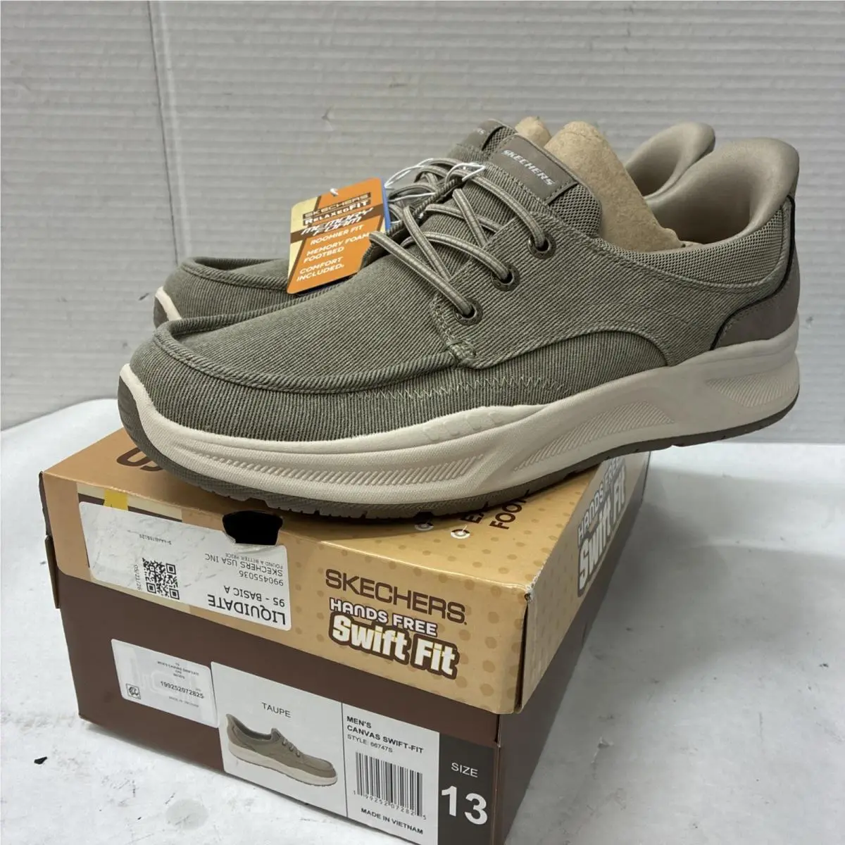 Skechers Sketchers Men Beige Canvas Swift Fit Sneaker Memory Foam Size 13