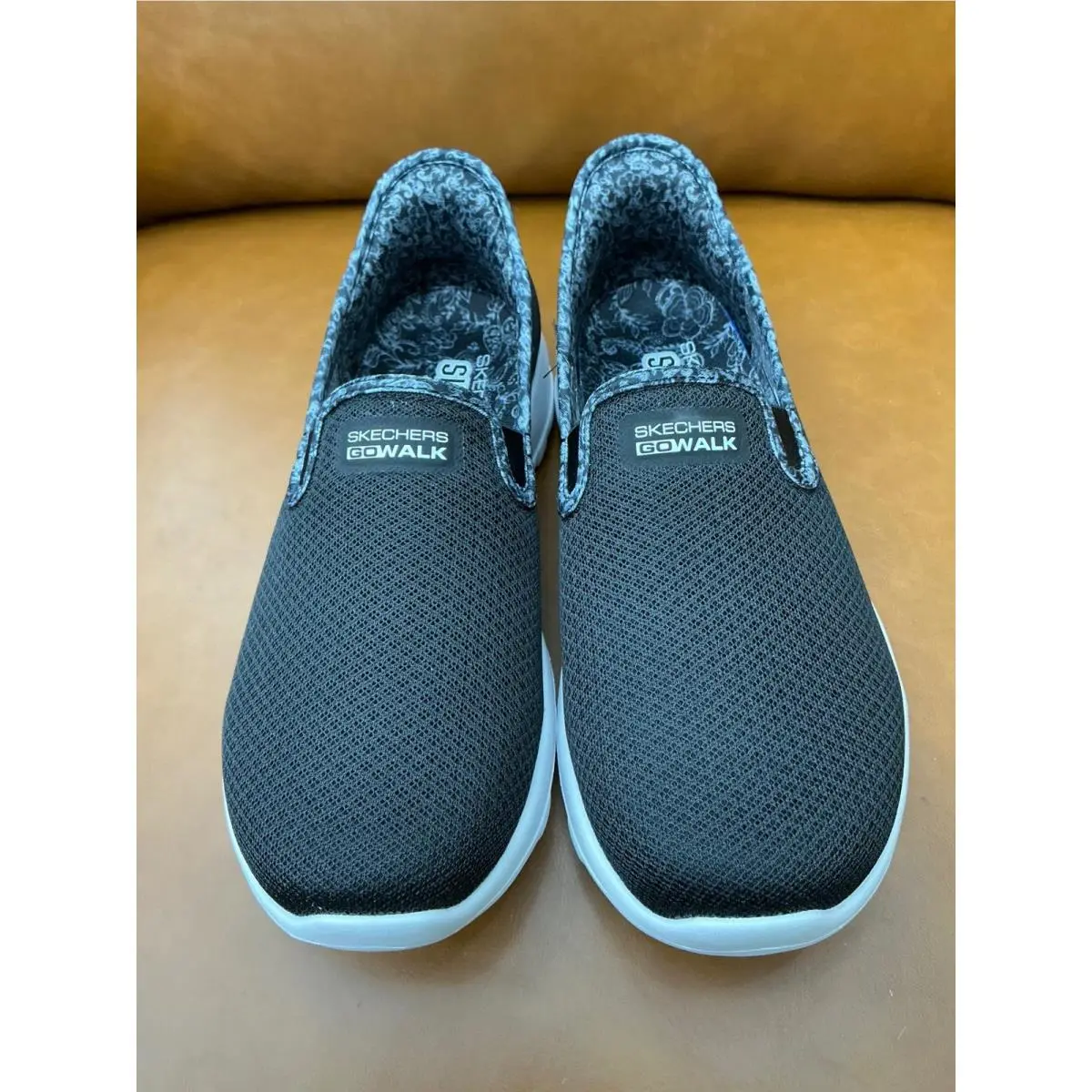 Skechers shoes - Go Walk Arch Fit Joy Stefanie - Black 0