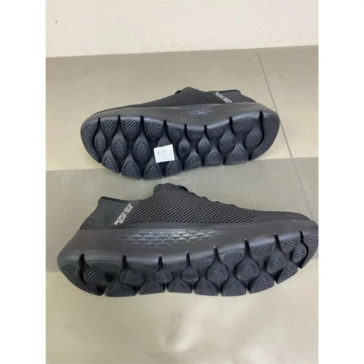 Skechers shoes - Black (UPC: 197627450780) 1