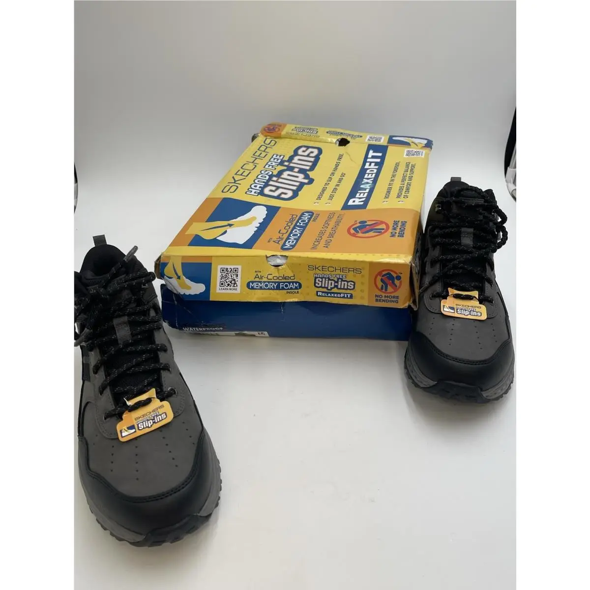 Skechers Hands Free Slip-ins Shoes Mens Black Leather Waterproof 211182 Sz 9.5
