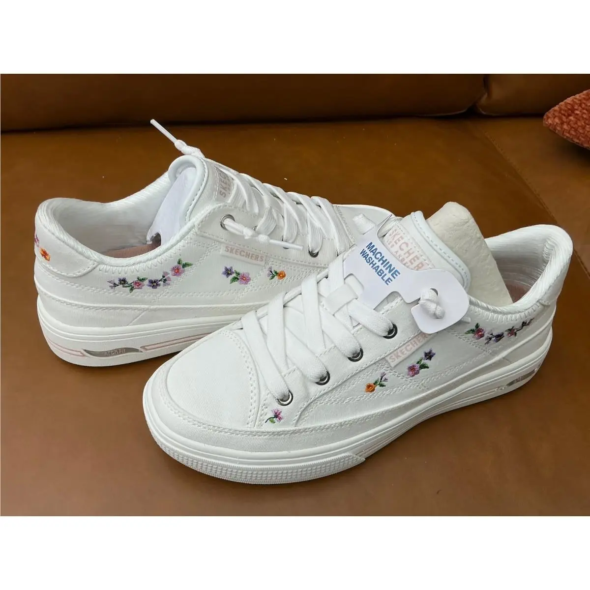 Skechers shoes - Arch Fit Arcade Subtle Bouquet - White 4