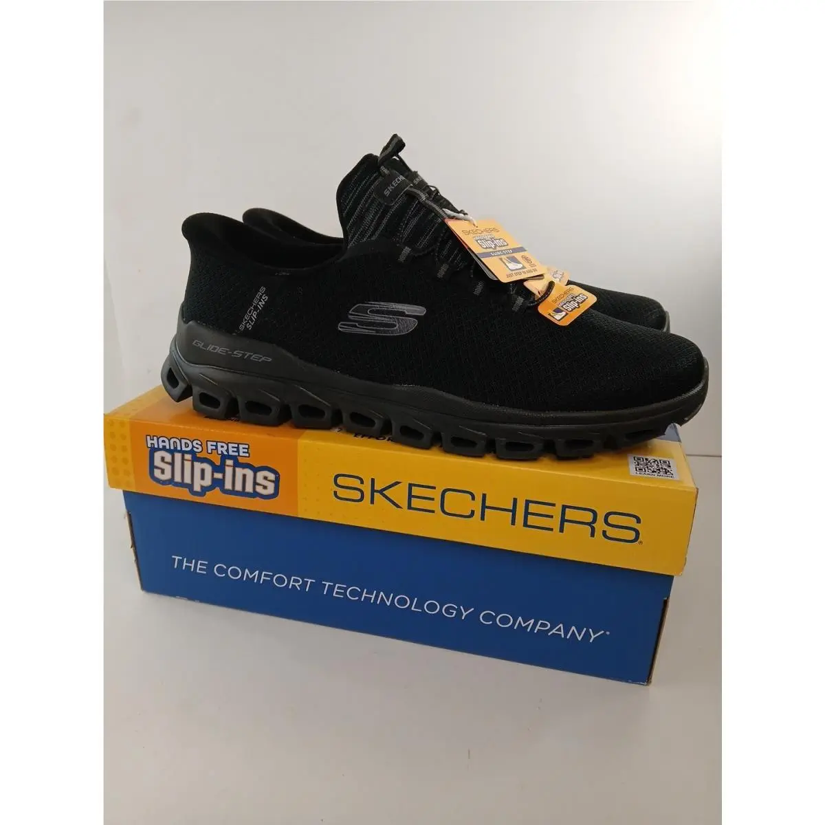 Skechers Men`s Size 13 Glide-step Noxus Sneaker Black/black Hands Free