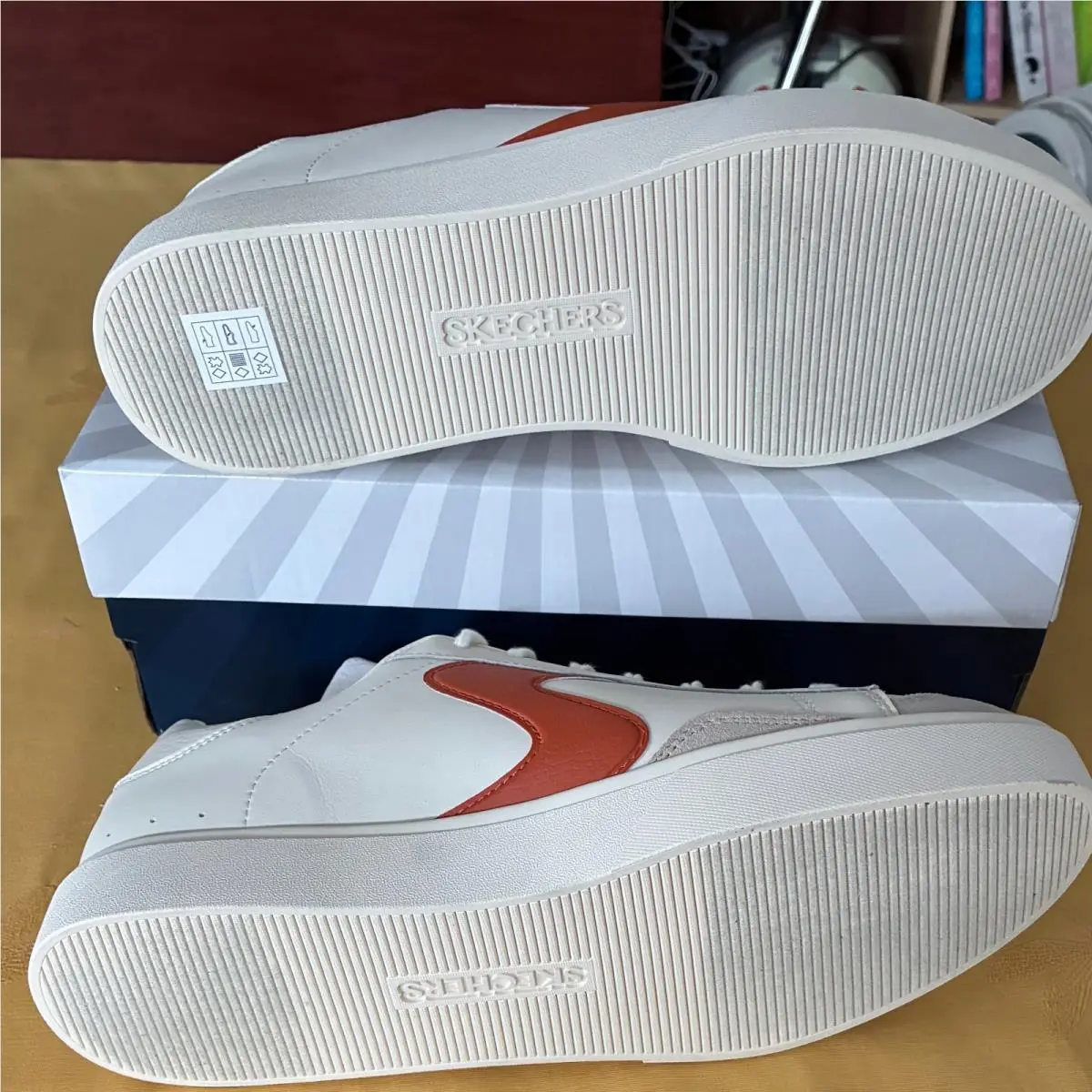 Skechers shoes - 2564030-NTOR - 2564030NTOR - White 1