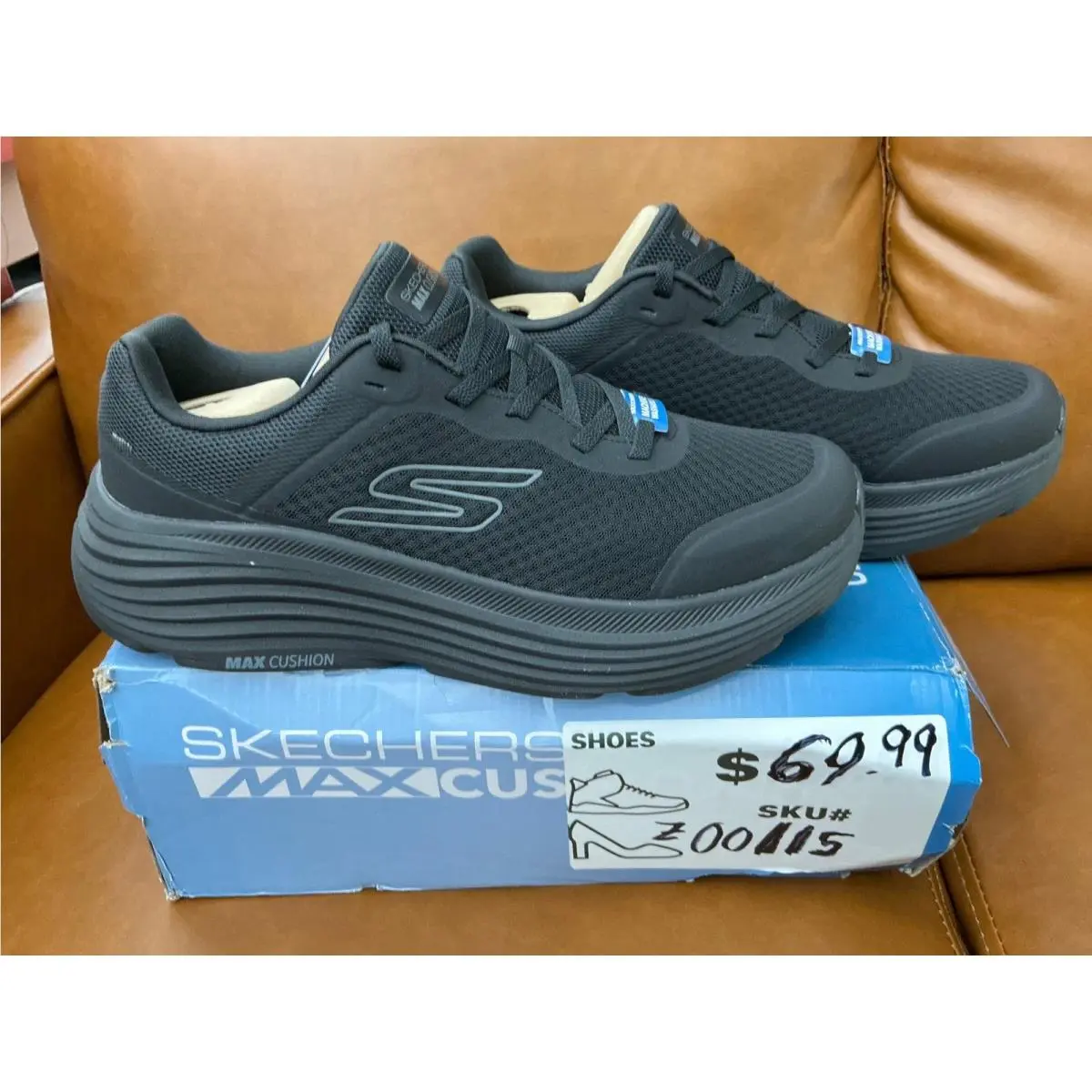 Skechers shoes - Max Cushioning Endeavour - Max Cushioning Endeavour - Black 7