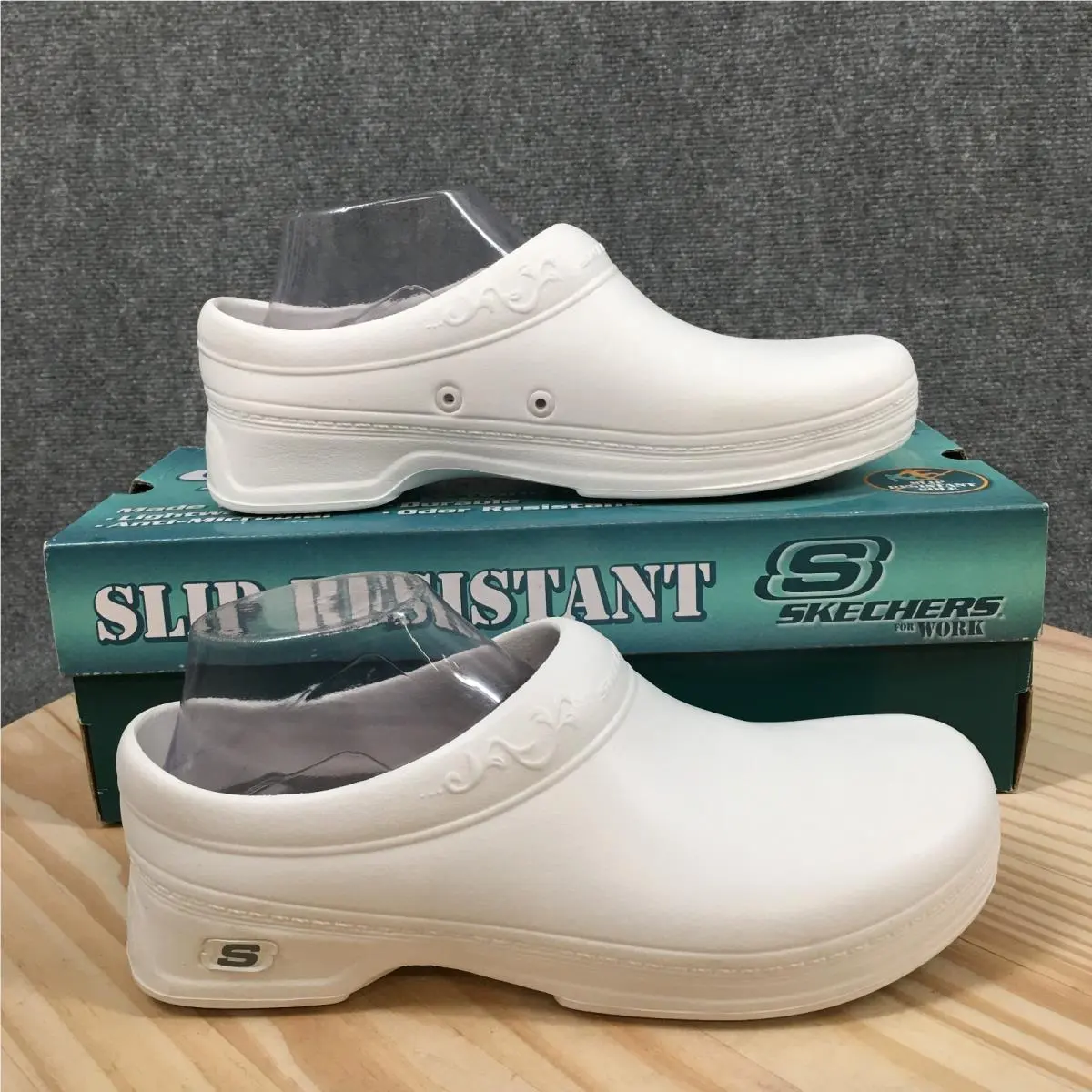 Skechers Work Clara Nursing Clogs Womens 9 White Slip Resistant Shoes 7681