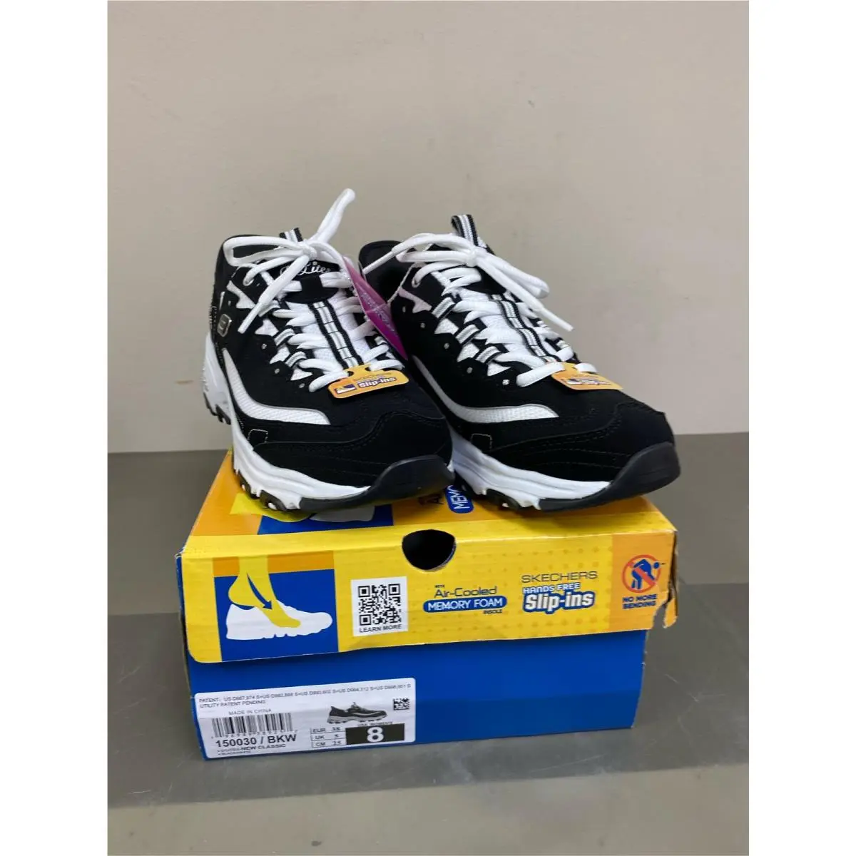 Skechers Women`s Slip-ins- D`lites - Size 8