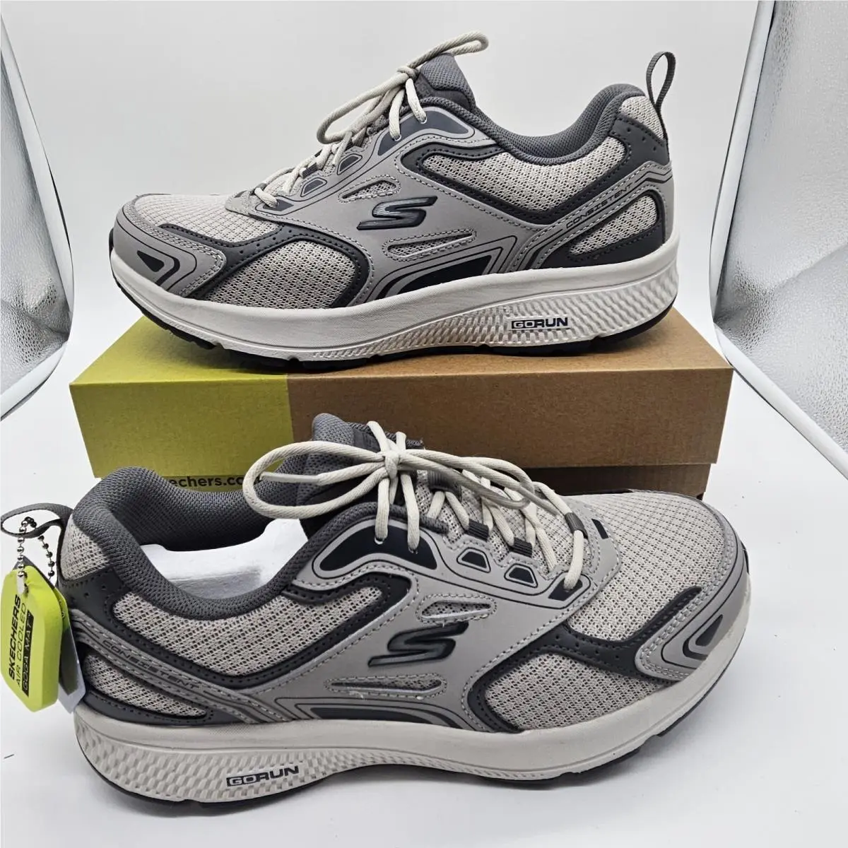 Skechers Men`s Go Run Consistent Sneaker 220034/GYNV Shoes Size 8.5