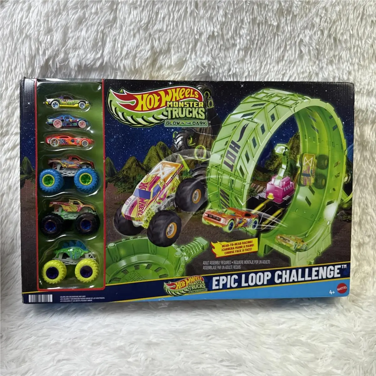 Hot Wheels Monster Trucks Glow In The Dark Epic Loop Challenge Play Set