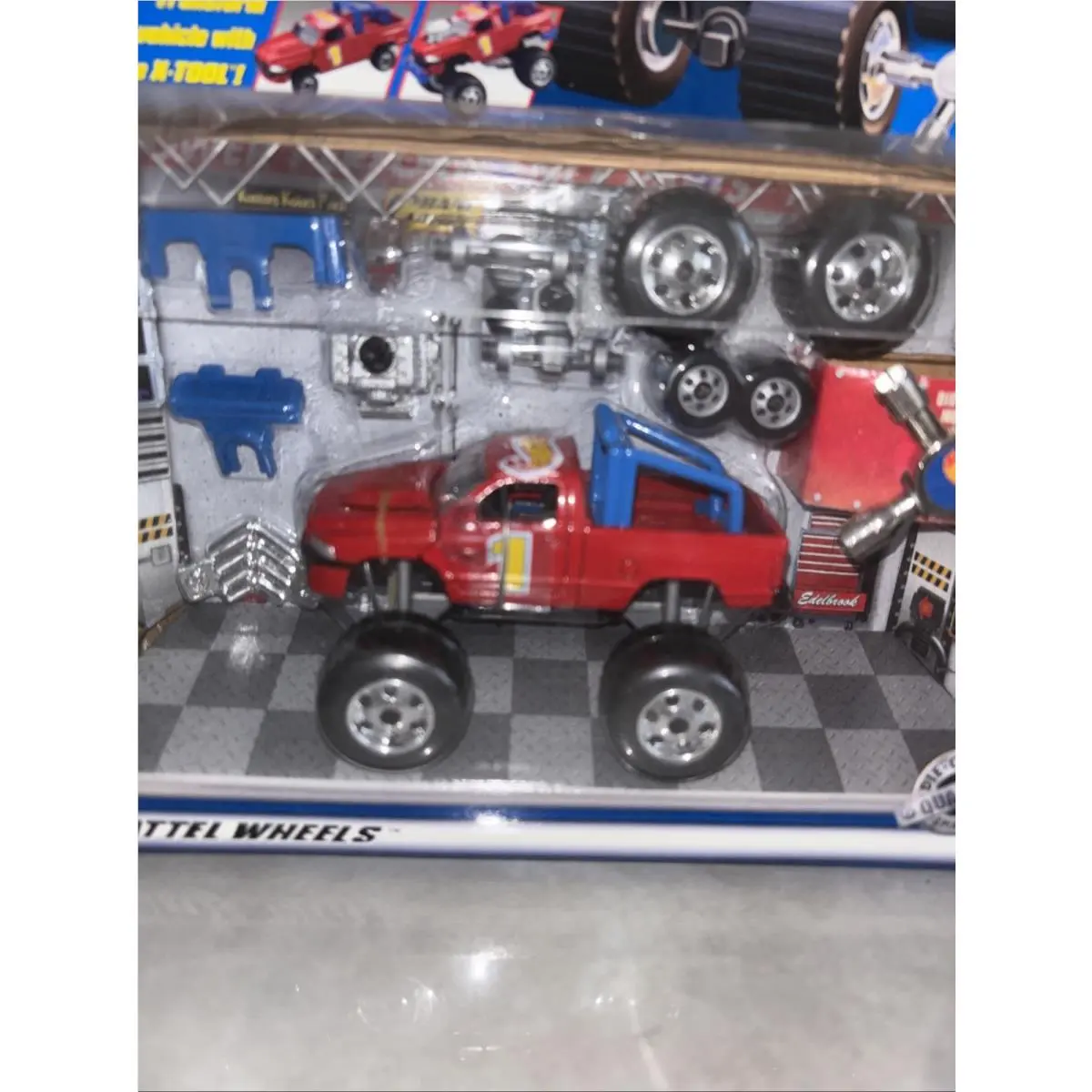 Hot Wheels Mechanix Dodge Ram 1500 Custom Truck Set w/ X-tool Diecast Mattel 2A