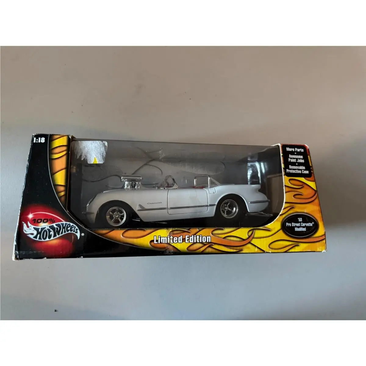 Hot Wheels Limited Edition `53 Pro Street Corvette Modified White 1:18 BD2