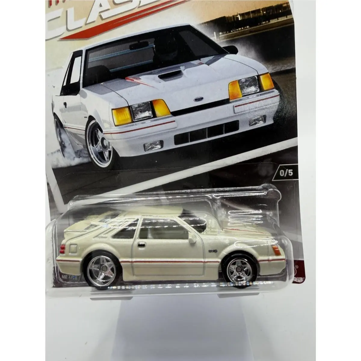Hot Wheels 2017 Car Culture Premium Modern Classics `84 Ford Mustang Svo