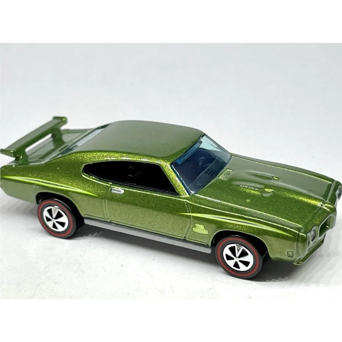 Hot Wheels ‘70 Pontiac Gto Judge Custom Made Redline Olive Green