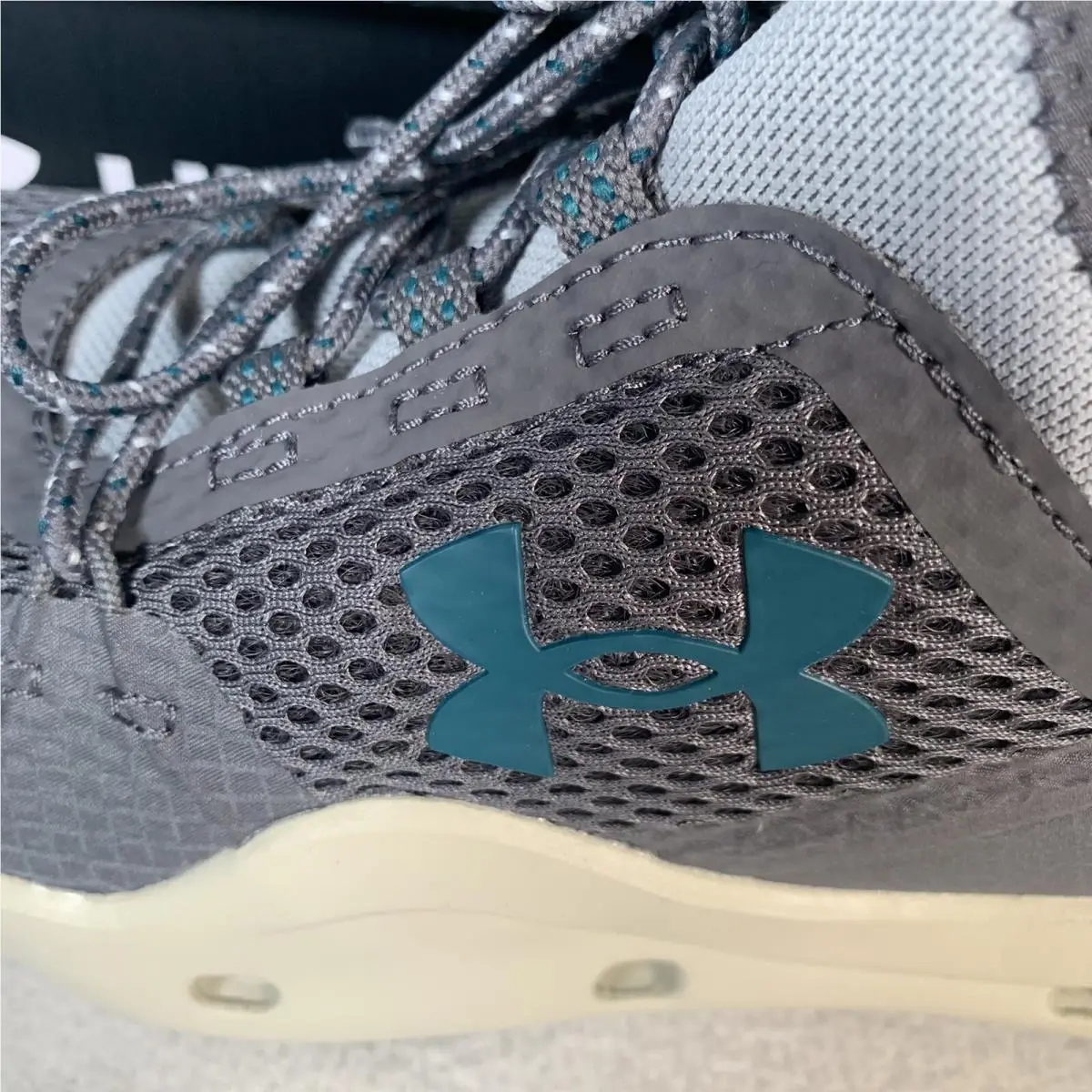 Under Armour shoes - Under Armour Micro G Kilchis - 3023739-100 - Gray 6