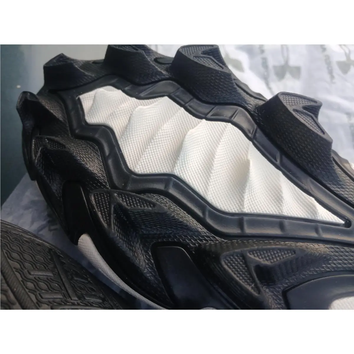 Under Armour shoes - Under Armour Glyde Sola RM - Black/White/Black 5
