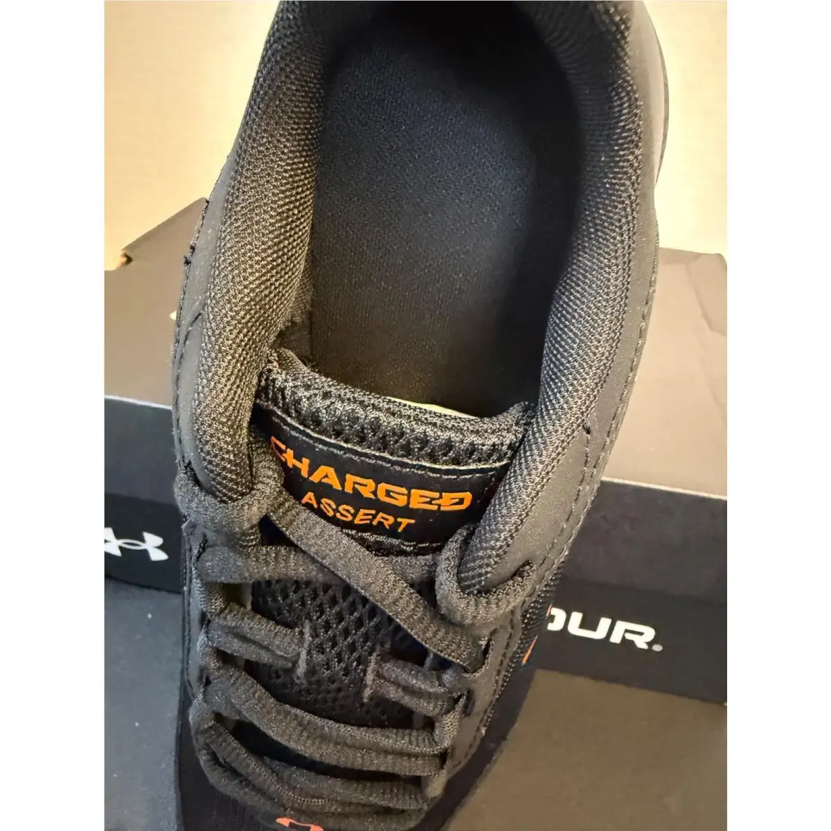 Under Armour shoes - Under Armour Charged - Charged - 3024590-005 - Black 3