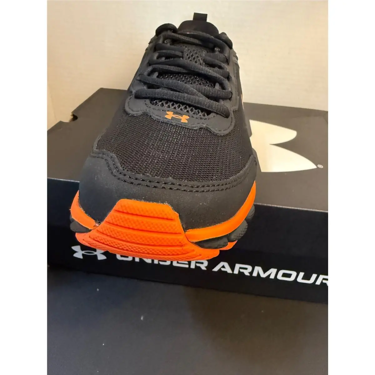 Under Armour shoes - Under Armour Charged - Charged - 3024590-005 - Black 5