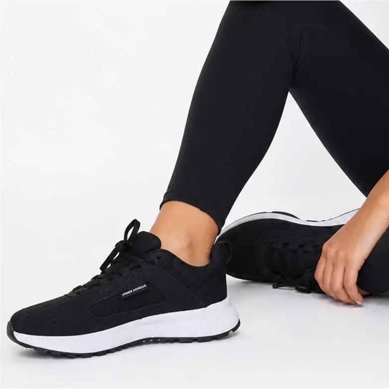 Under Armour Essential Heritage Black White Sneakers Women`s Size 8