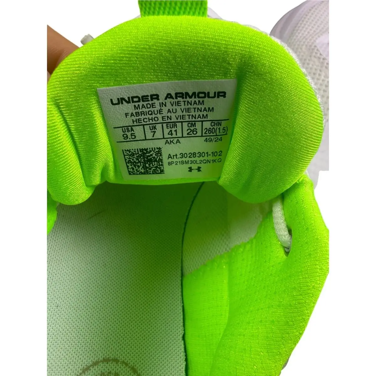 Under Armour shoes - White 4