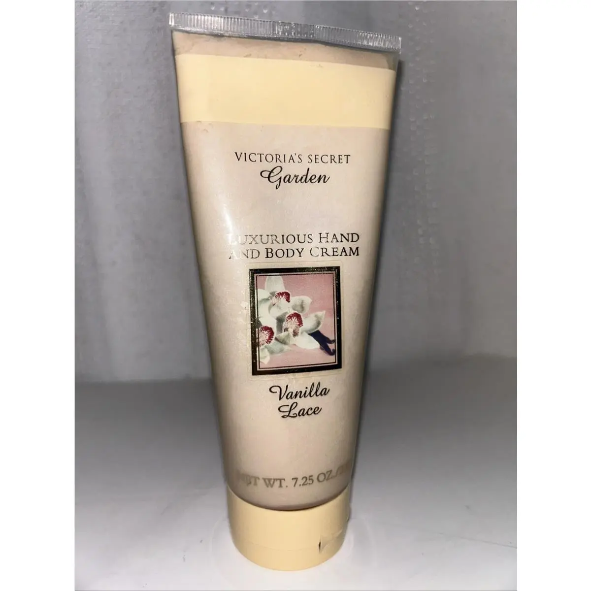 Victoria`s Secret Garden Vanilla Lace Luxurious Hand Body Cream Org Bottle