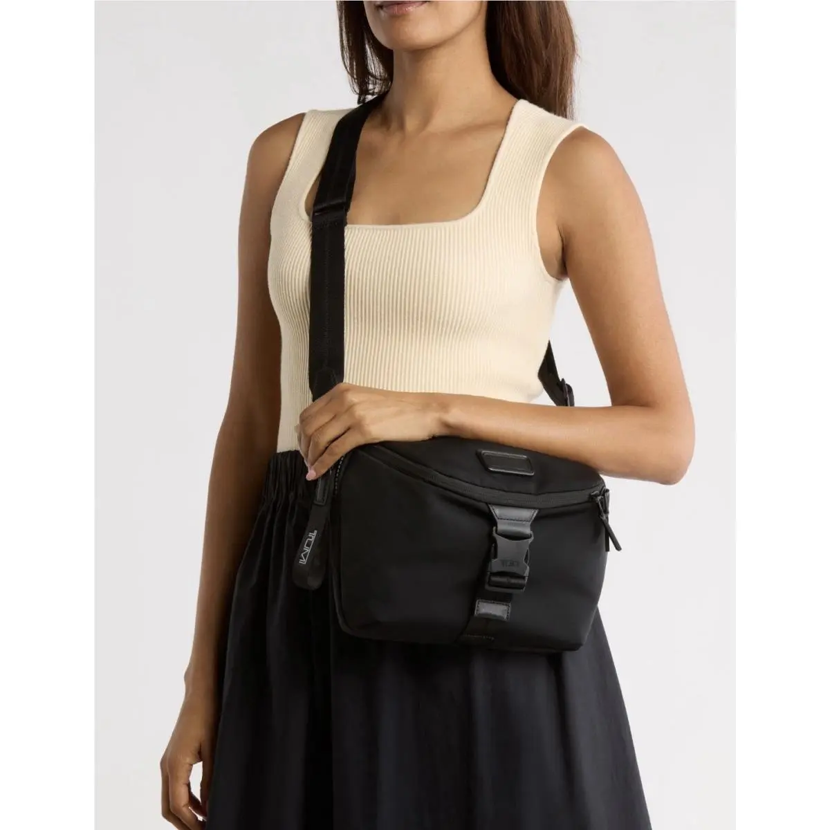 Tumi Tahoe Dunlap 12 IN Nylon Crossbody Sling Waist Pack Bag Shoulder Black