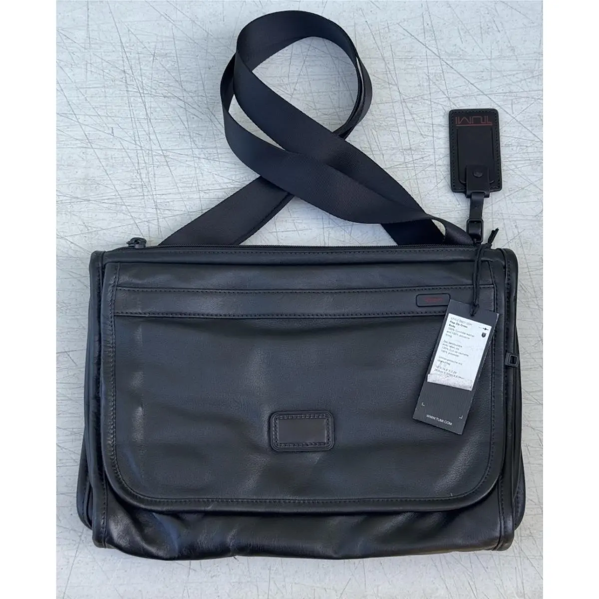 Tumi Alpha Leather Small Slim Flap Zip Crossbody Bag Briefcase Shoulder 92112DH